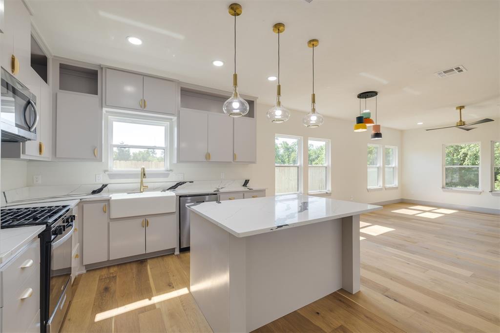 727 NW 99th Street