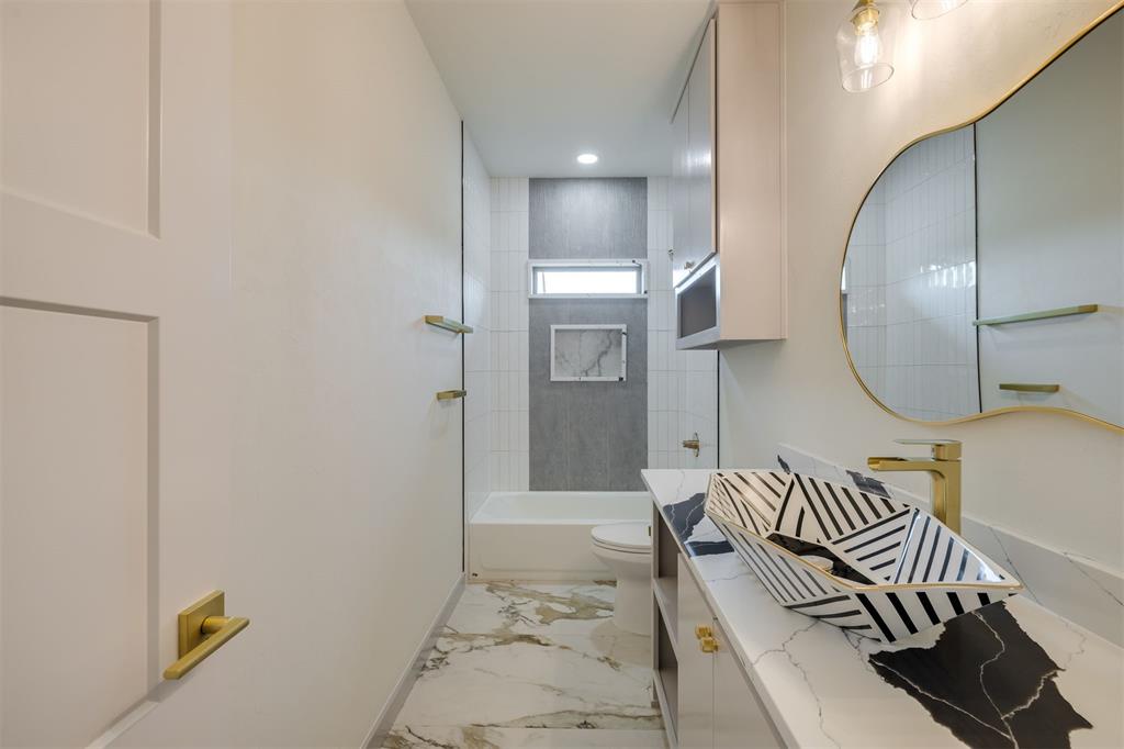 727 NW 99th Street