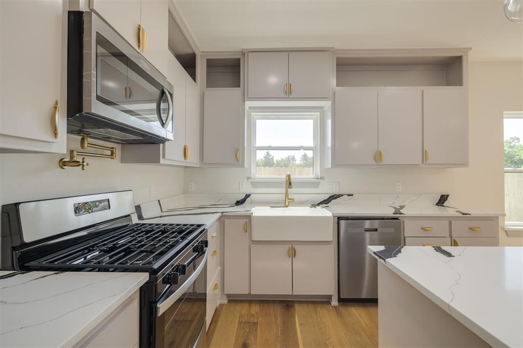 727 NW 99th Street