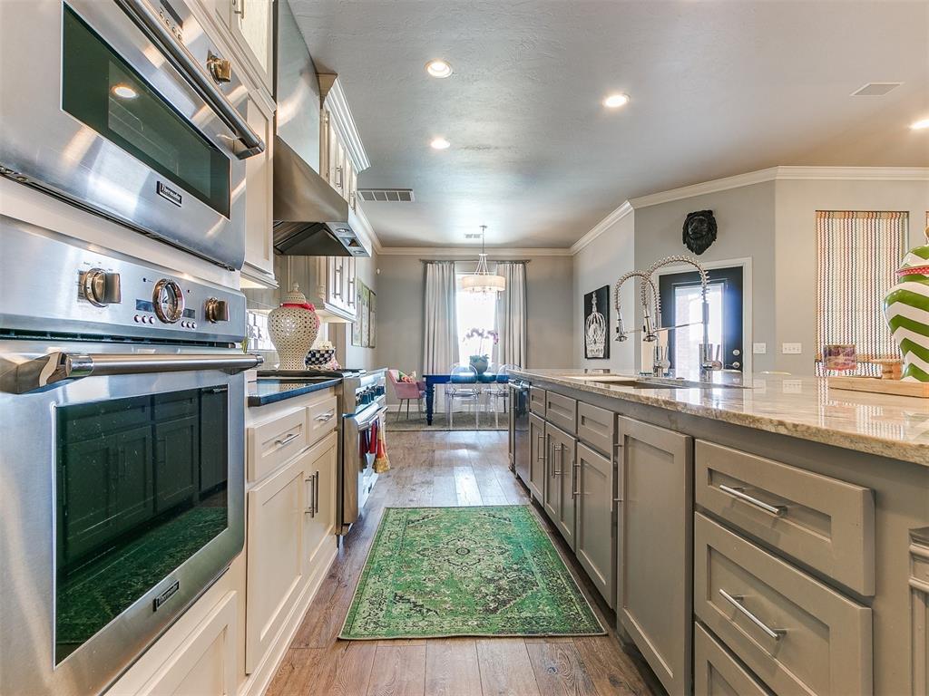 852 County Street 2921