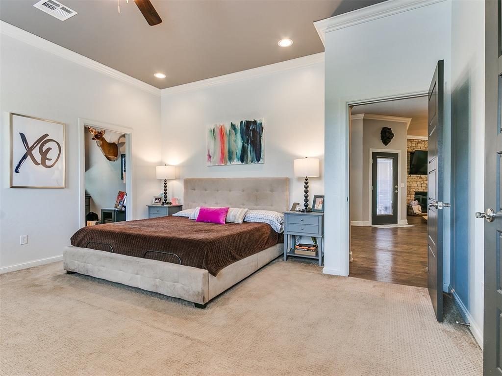 852 County Street 2921