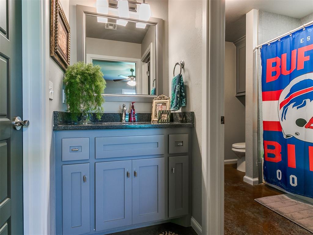 852 County Street 2921