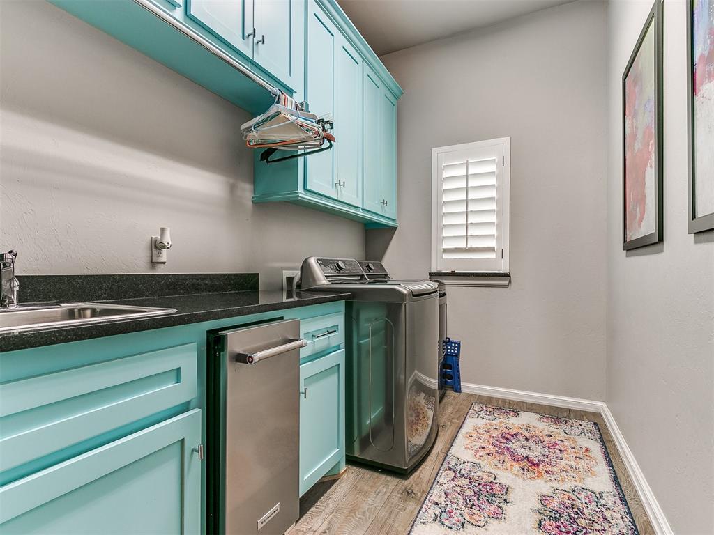 852 County Street 2921