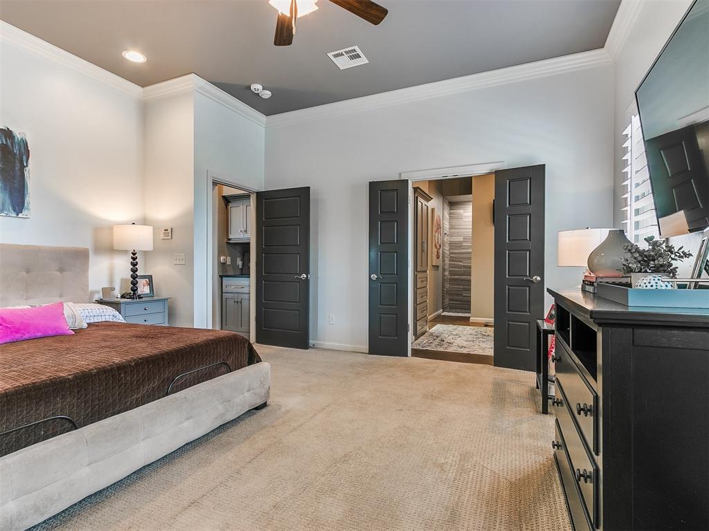 852 County Street 2921