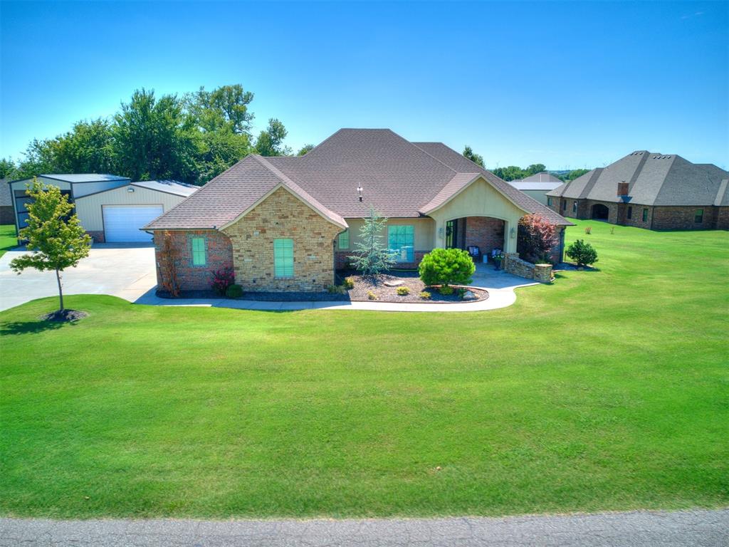 852 County Street 2921