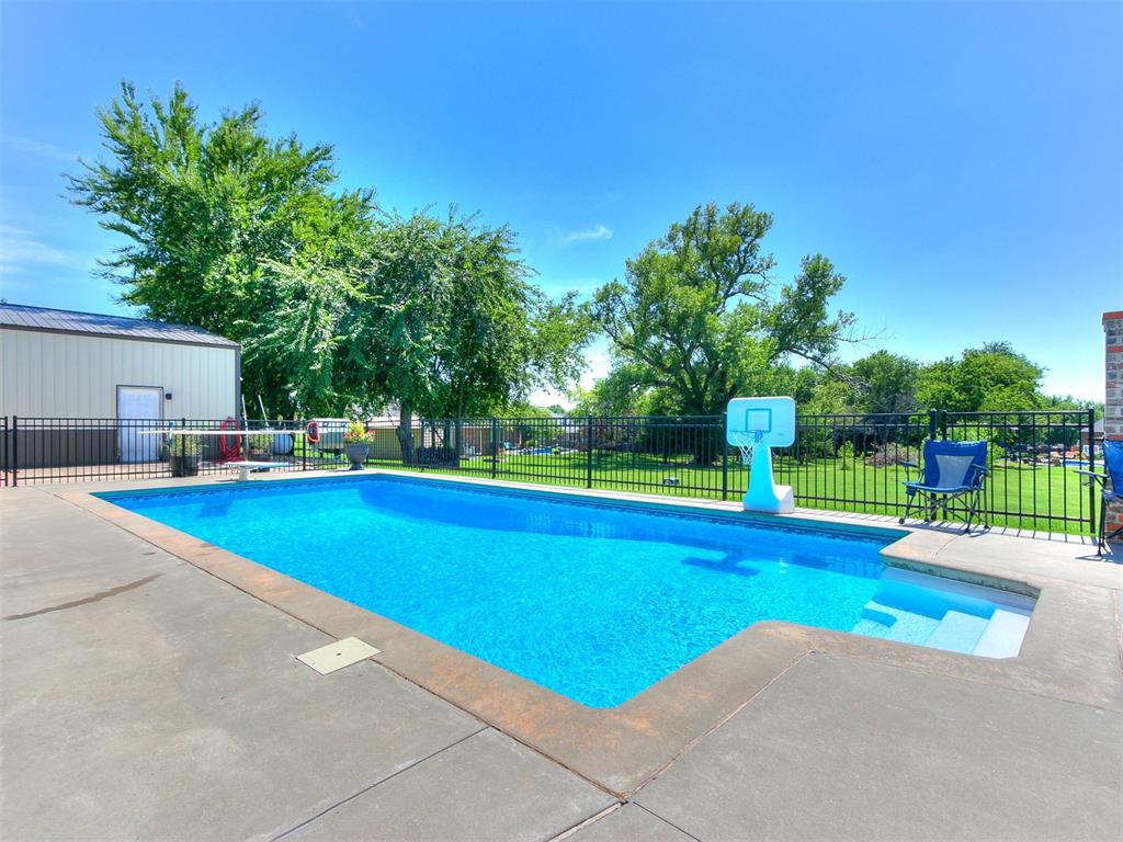 852 County Street 2921