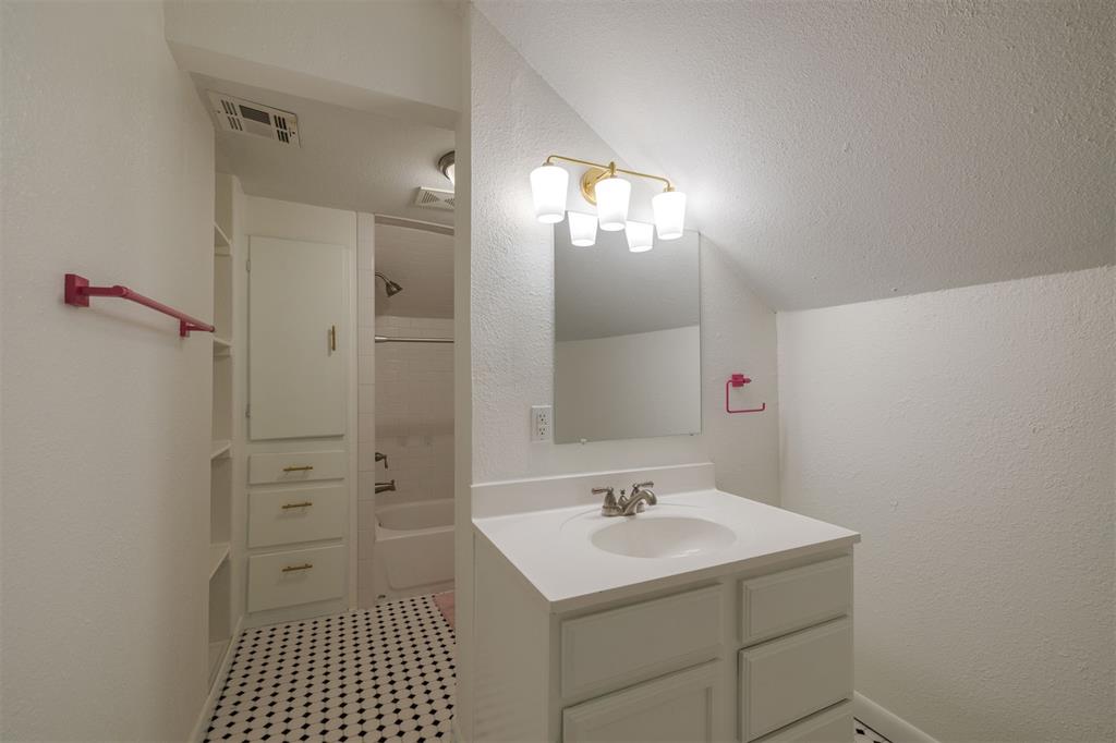 713 NW 33rd Street