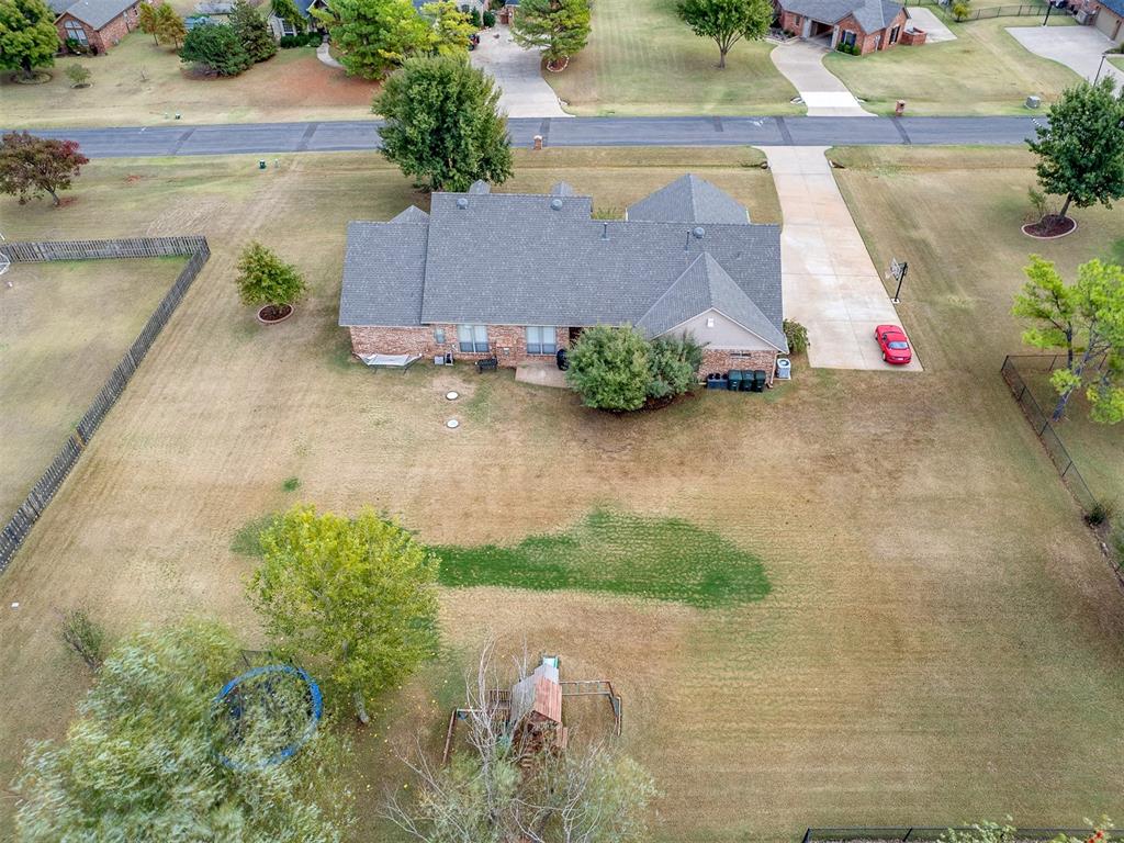 22577 Laras Lane