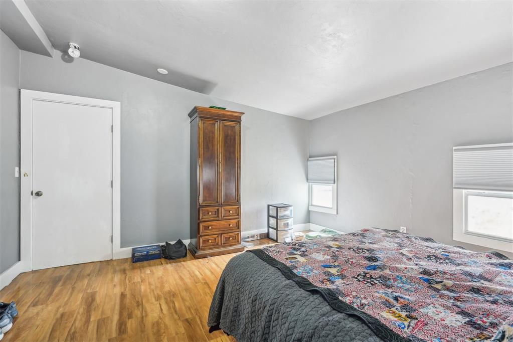 208 W 4th Street