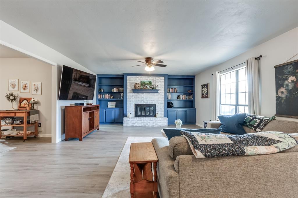 10104 Southridge Drive