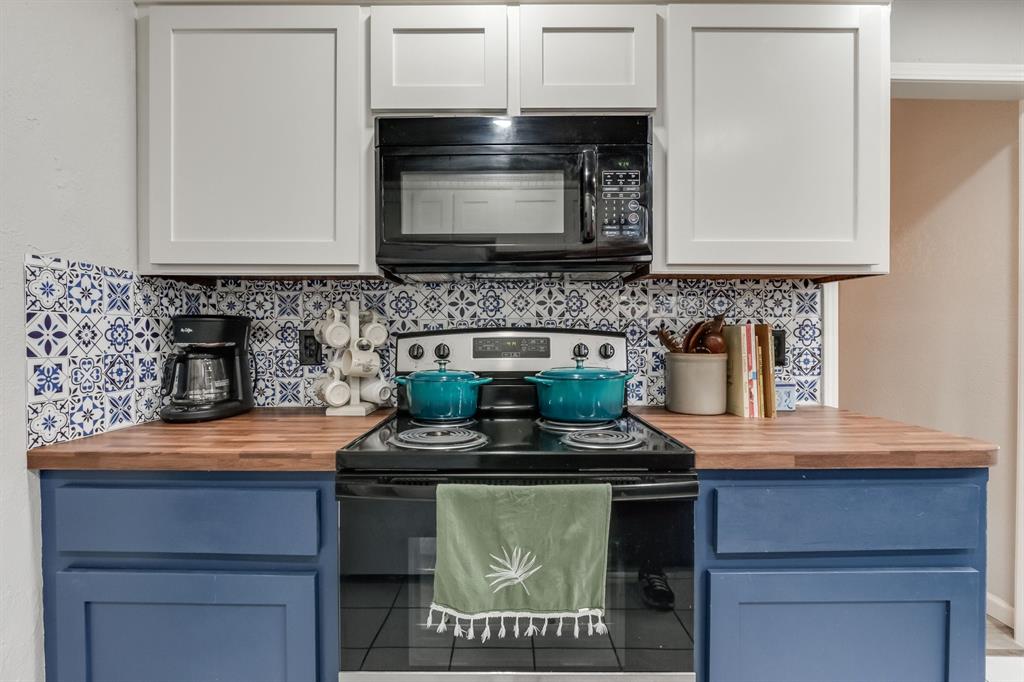 10104 Southridge Drive