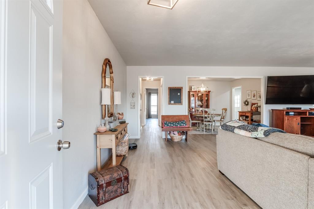 10104 Southridge Drive