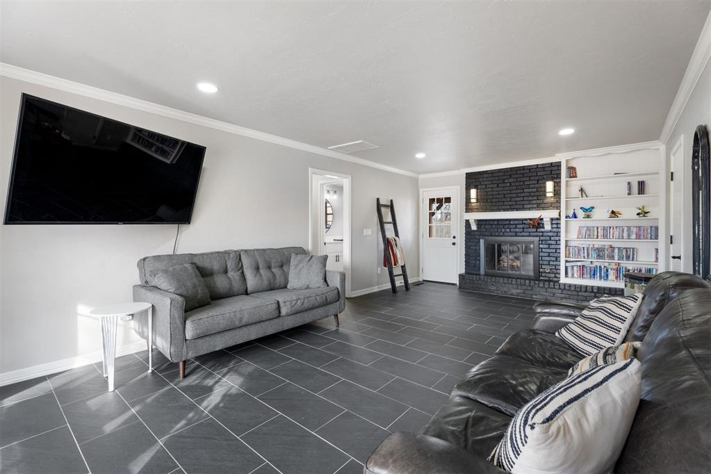 2517 NW 121st Street