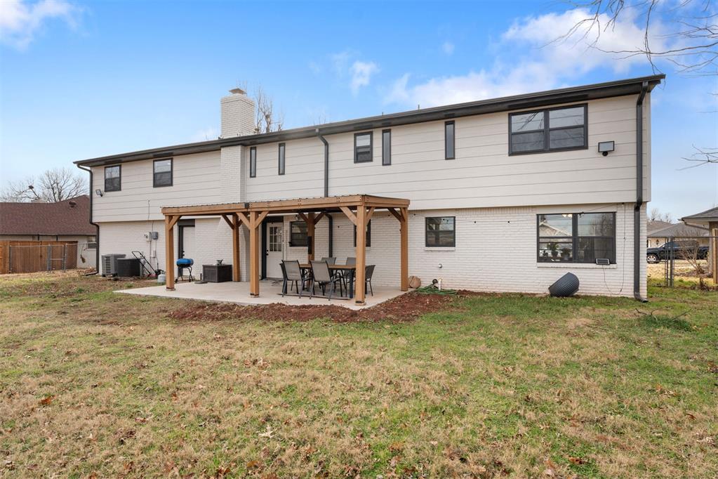 2517 NW 121st Street