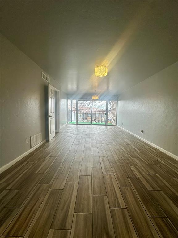 6000 N Brookline Avenue Unit: 50