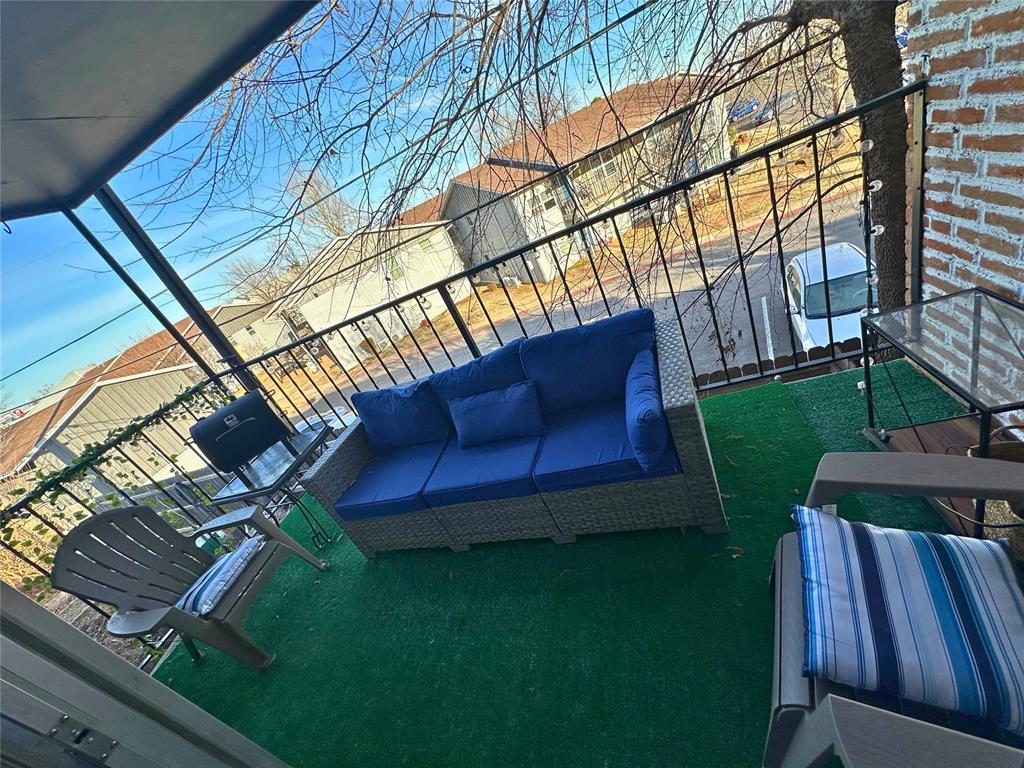 6000 N Brookline Avenue Unit: 50