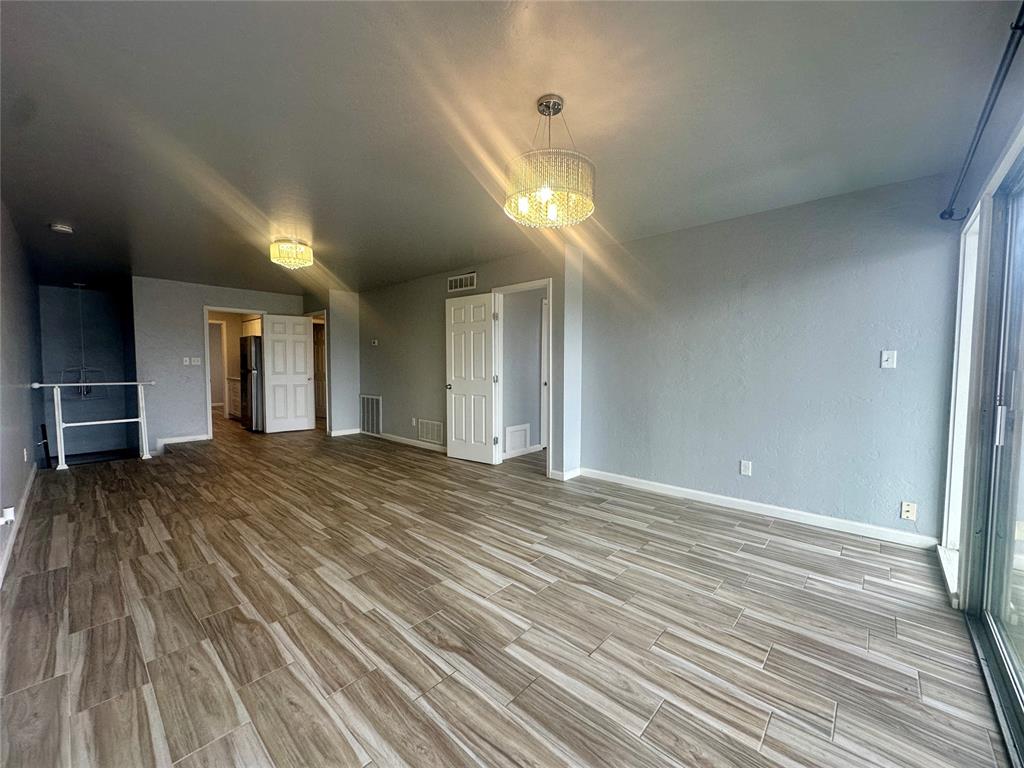 6000 N Brookline Avenue Unit: 50
