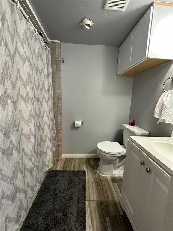 6000 N Brookline Avenue Unit: 50