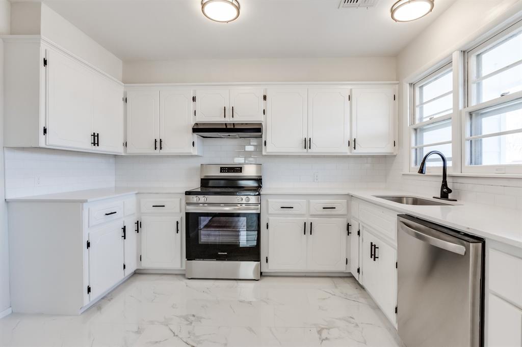 1016 SW 51st Street