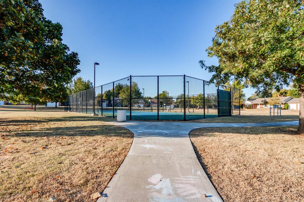 10125 N Pennsylvania Avenue Unit: 8