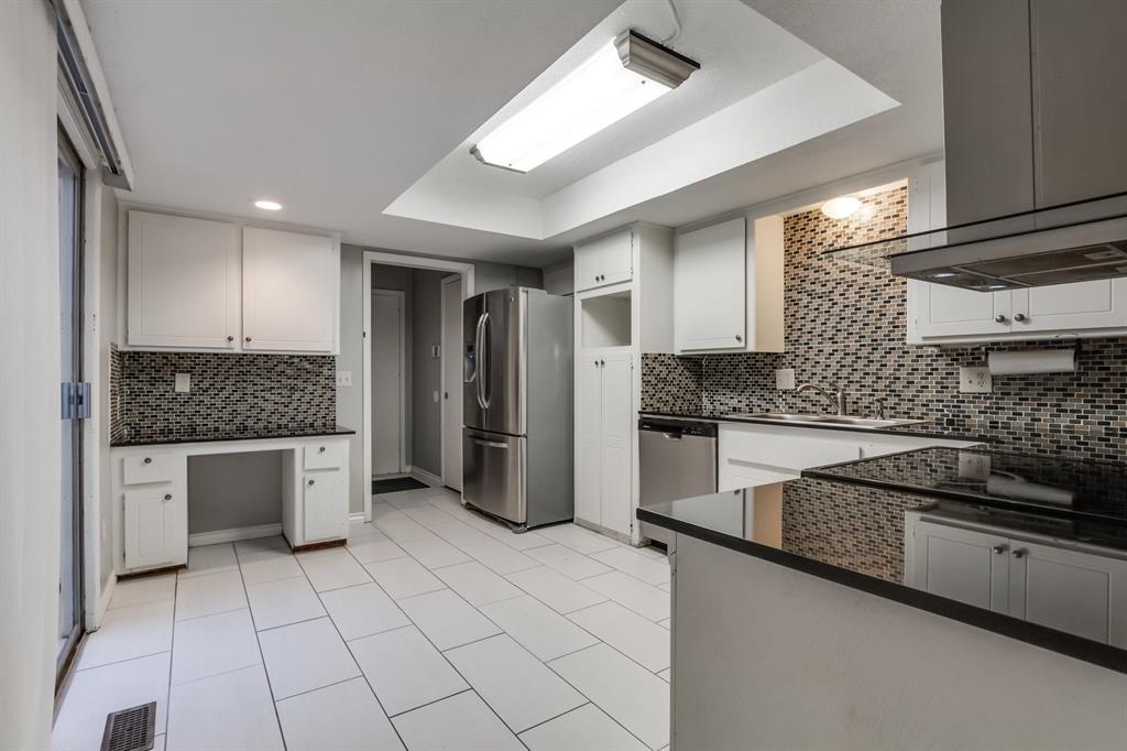 10125 N Pennsylvania Avenue Unit: 8