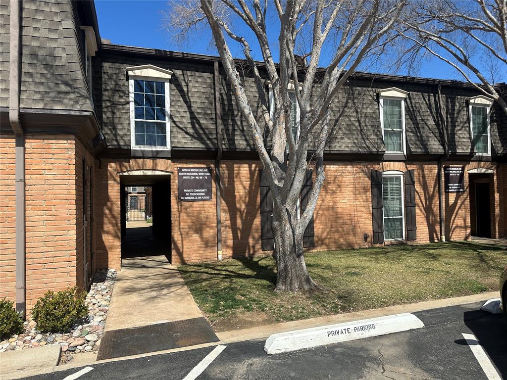 6000 N Brookline Avenue Unit: 69