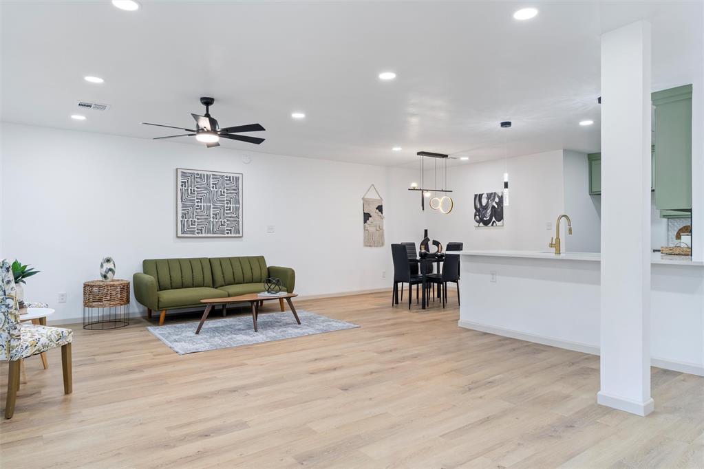 2800 NW 43rd Street
