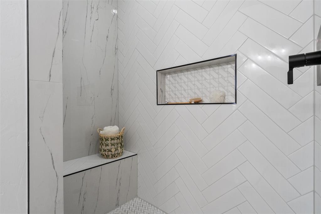 2800 NW 43rd Street