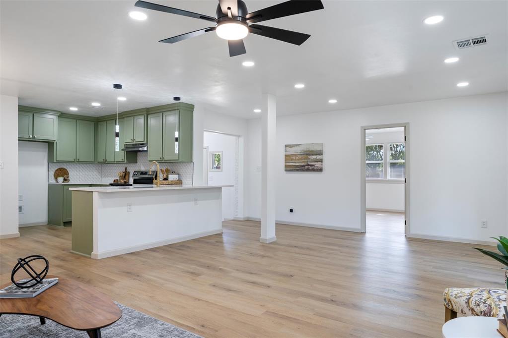 2800 NW 43rd Street