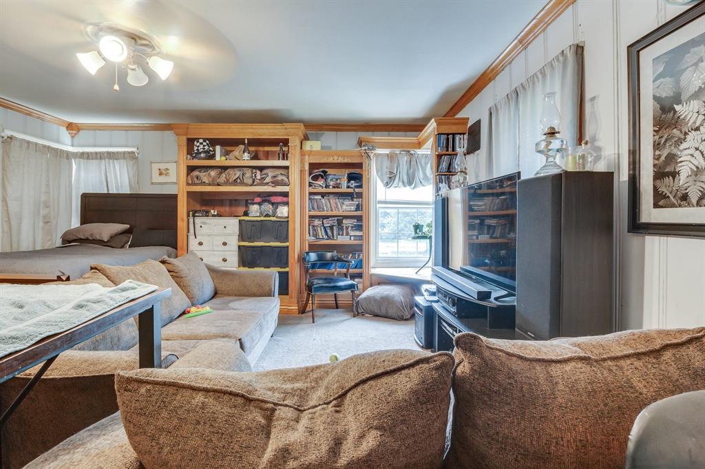 2805 N Ann Arbor Avenue