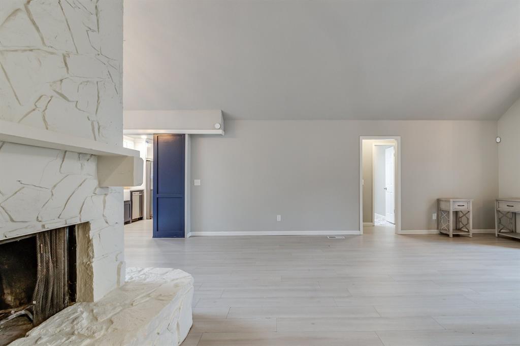 8208 NW 90th Terrace