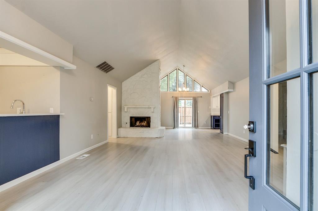 8208 NW 90th Terrace