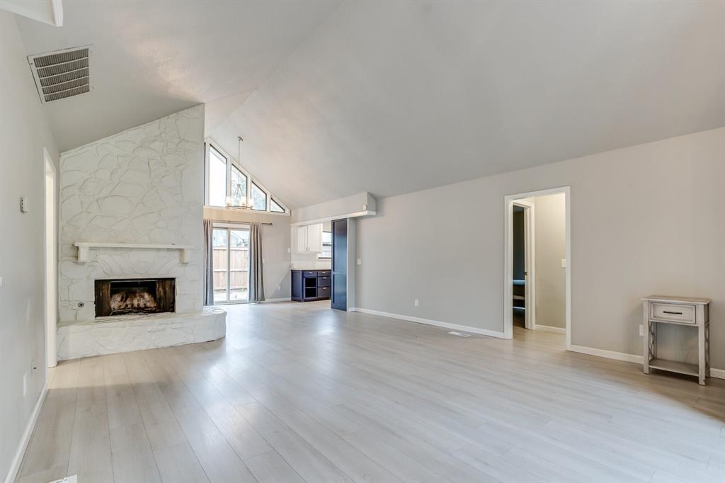 8208 NW 90th Terrace