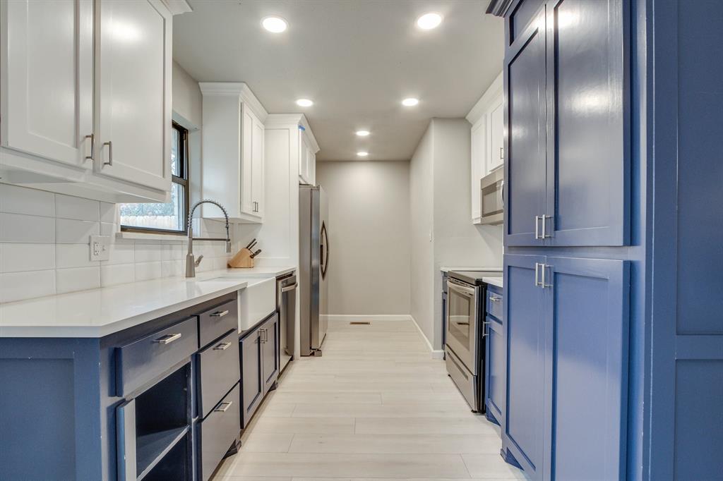 8208 NW 90th Terrace