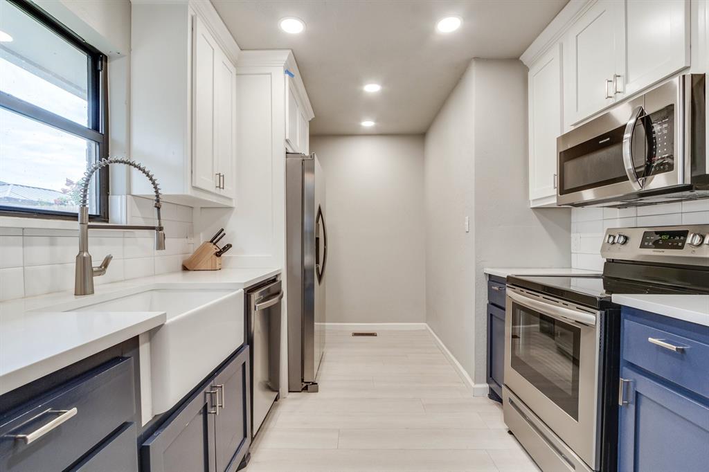 8208 NW 90th Terrace