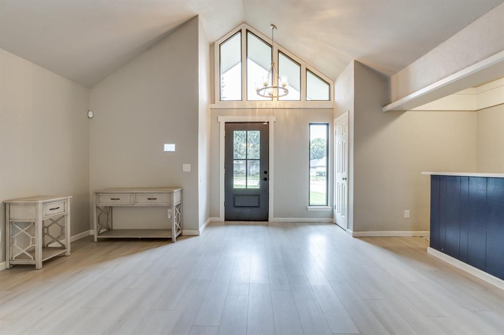 8208 NW 90th Terrace