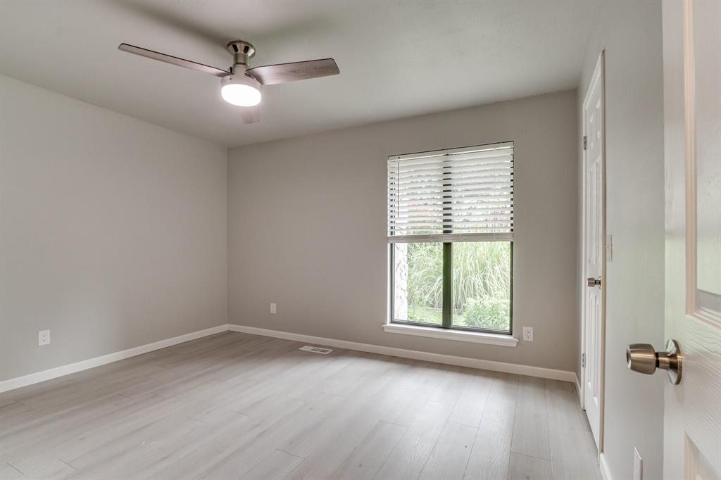 8208 NW 90th Terrace