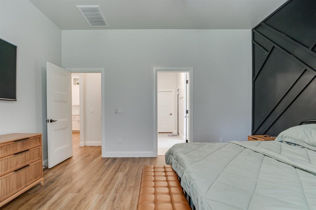 15400 SE 49th Street