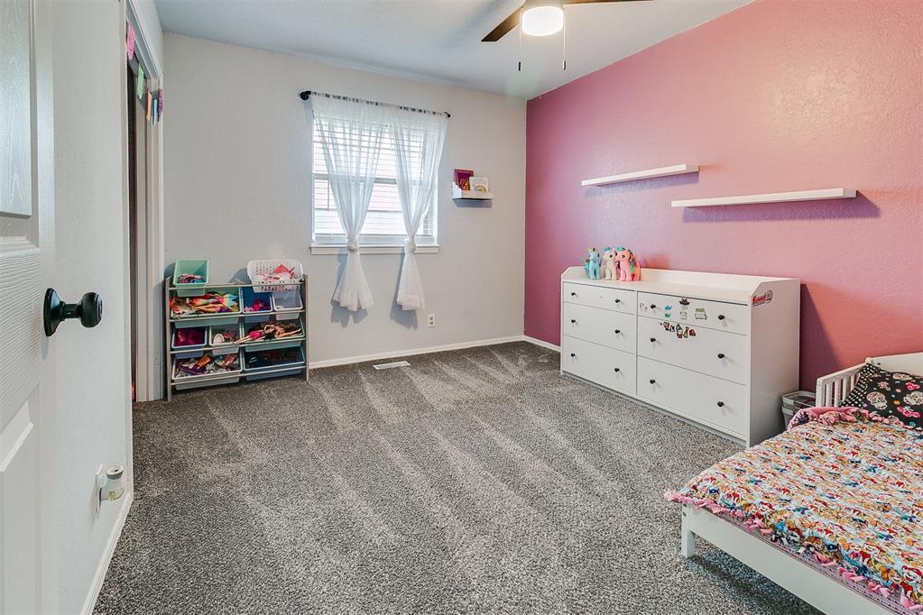 1119 Oakwood Drive