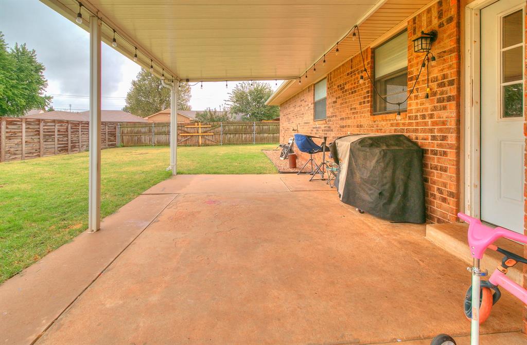 1119 Oakwood Drive
