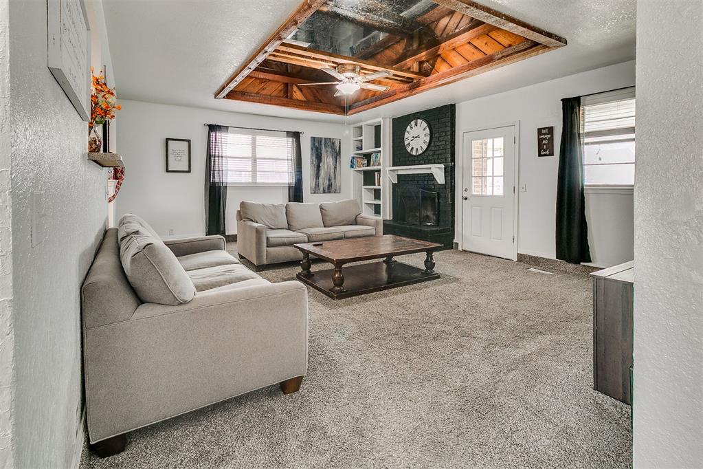 1119 Oakwood Drive