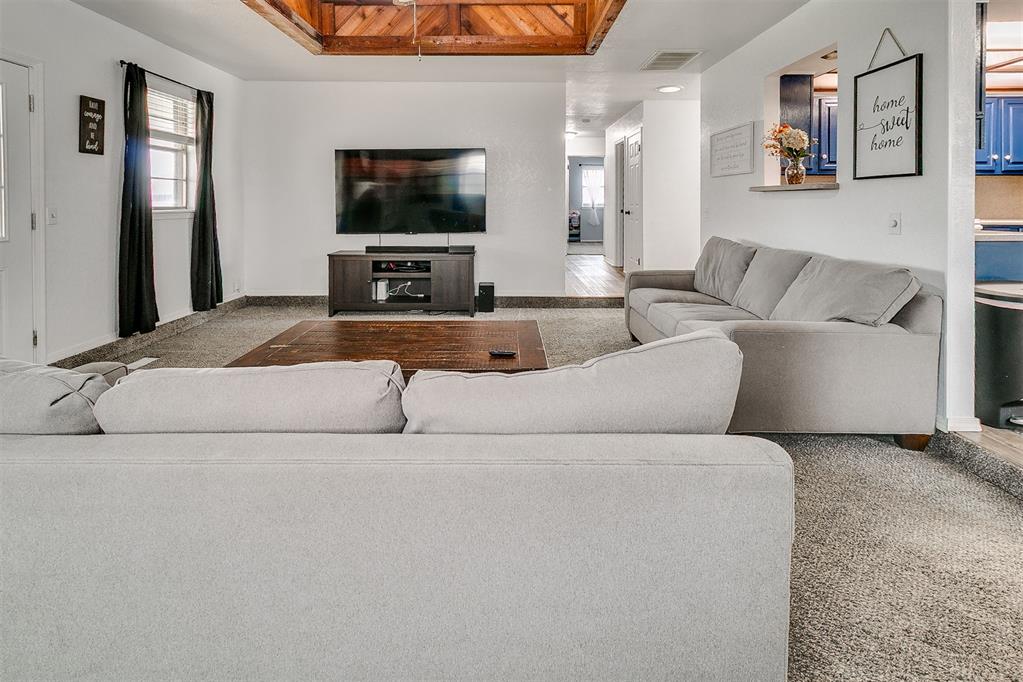 1119 Oakwood Drive