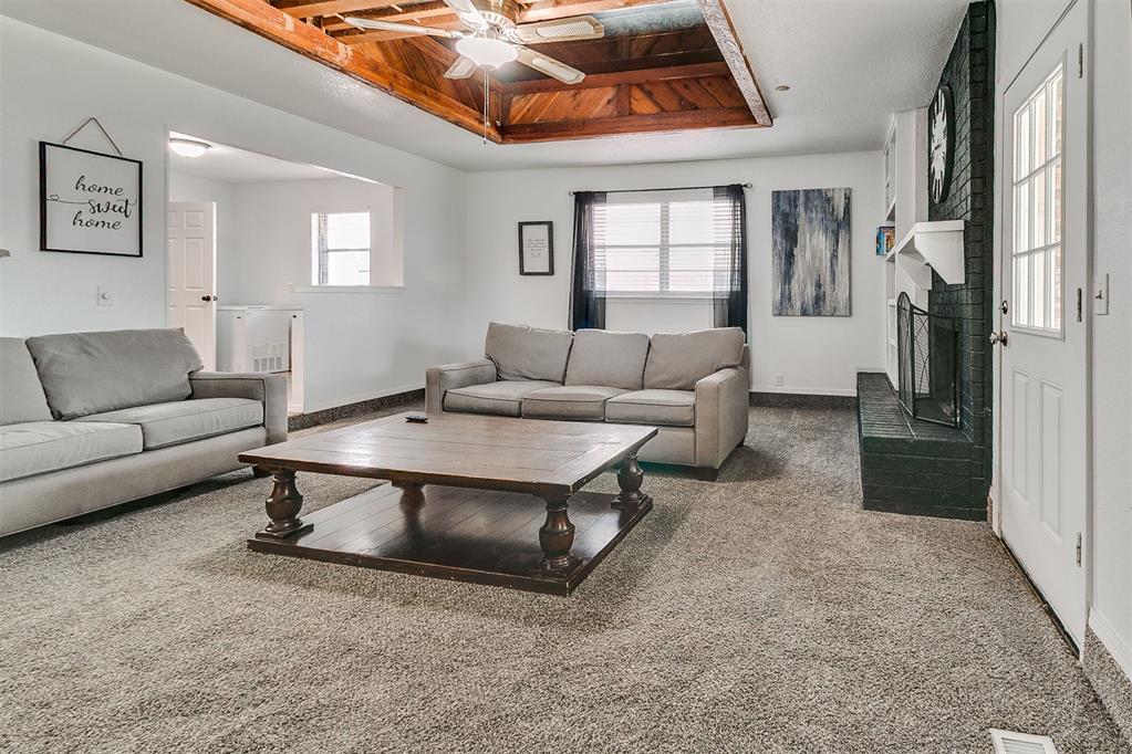 1119 Oakwood Drive