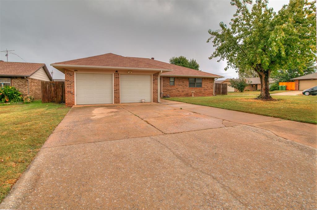1119 Oakwood Drive