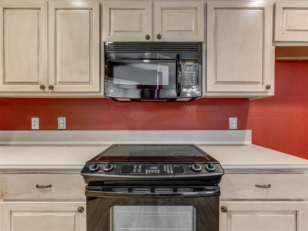 7913 Wilshire Ridge Drive