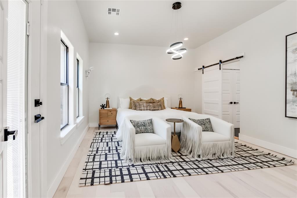 4511 N Mckinley Avenue