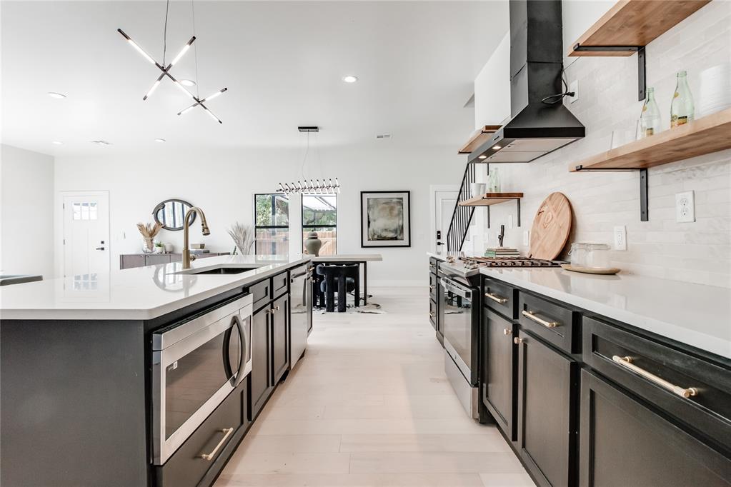 4511 N Mckinley Avenue