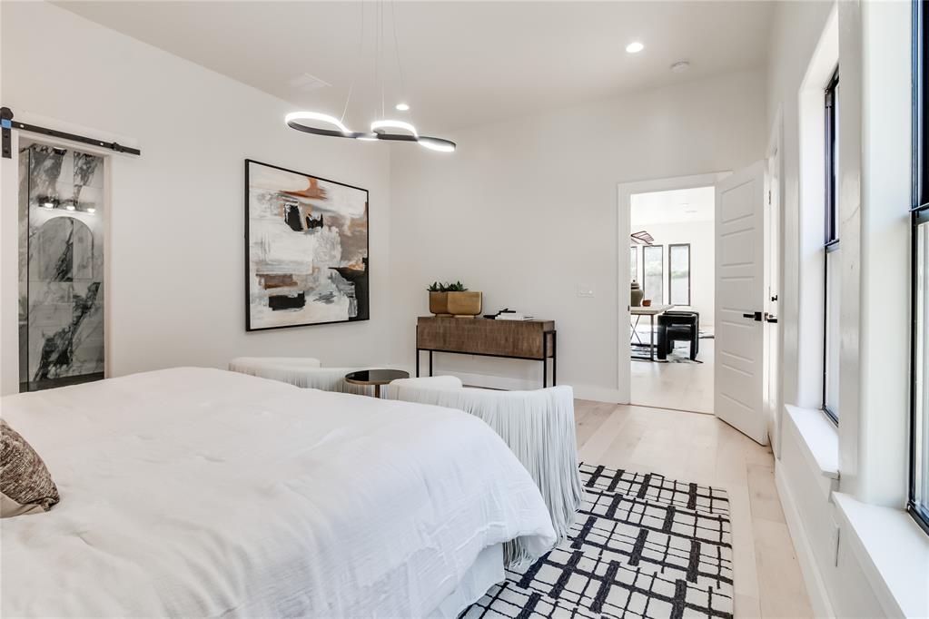 4511 N Mckinley Avenue