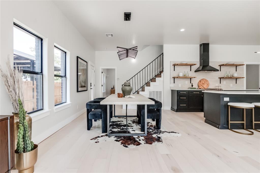 4511 N Mckinley Avenue