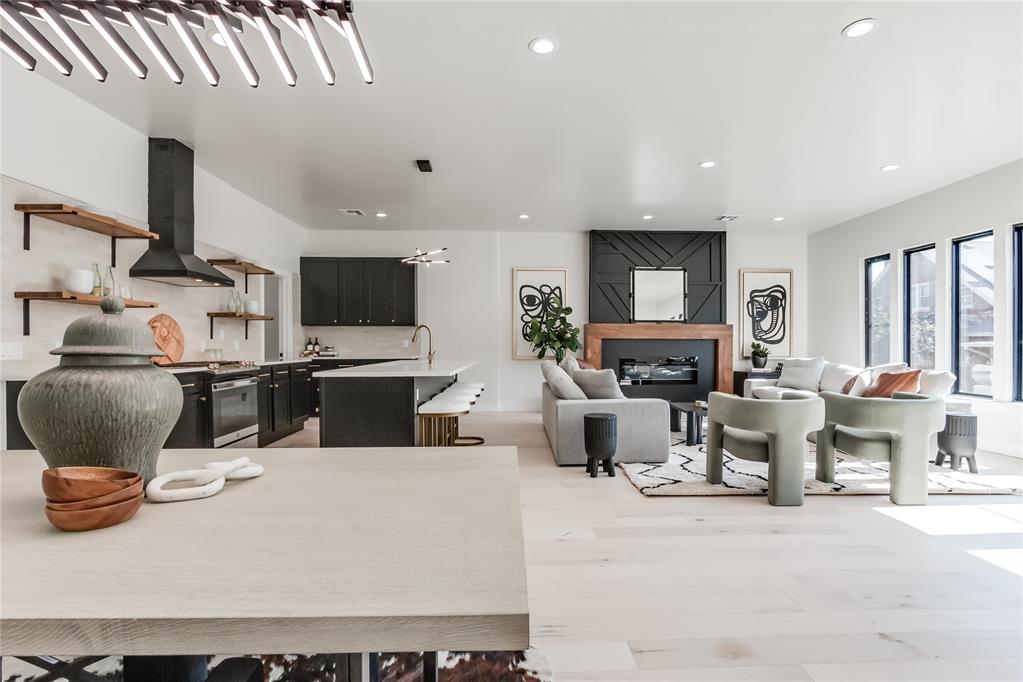 4511 N Mckinley Avenue